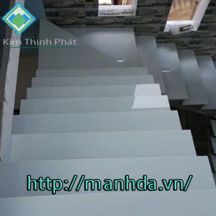 cầu thang đá hoa cương nhân tạo